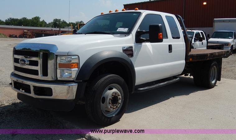 image for item H3033 2008 Ford F450 XLT Super Duty flatbed truck