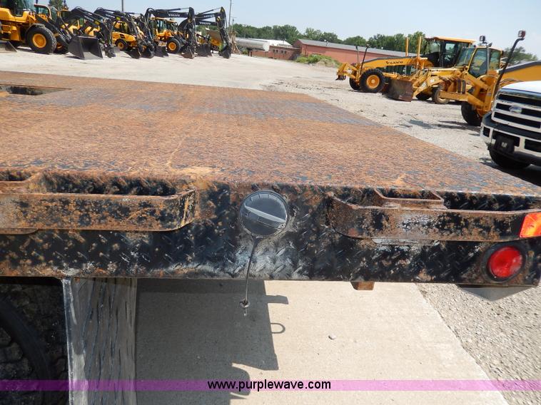 image for item H3033 2008 Ford F450 XLT Super Duty flatbed truck