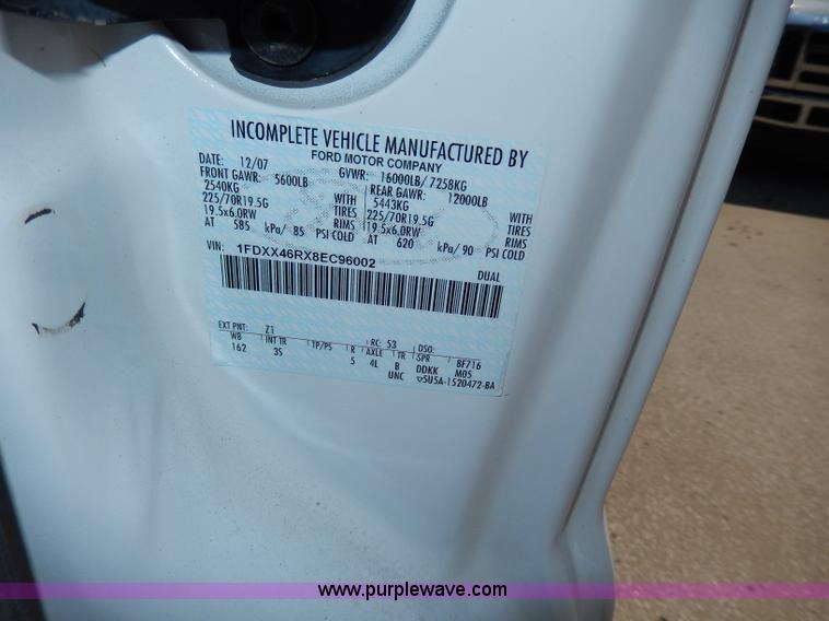 image for item H3033 2008 Ford F450 XLT Super Duty flatbed truck