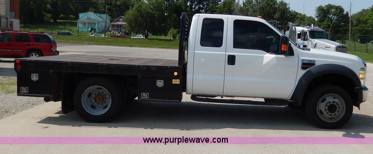 image for item H3034 2008 Ford F450 XLT Super Duty flatbed truck
