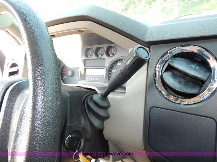 image for item H3034 2008 Ford F450 XLT Super Duty flatbed truck