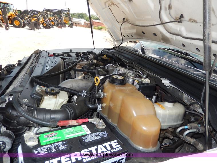 image for item H3034 2008 Ford F450 XLT Super Duty flatbed truck