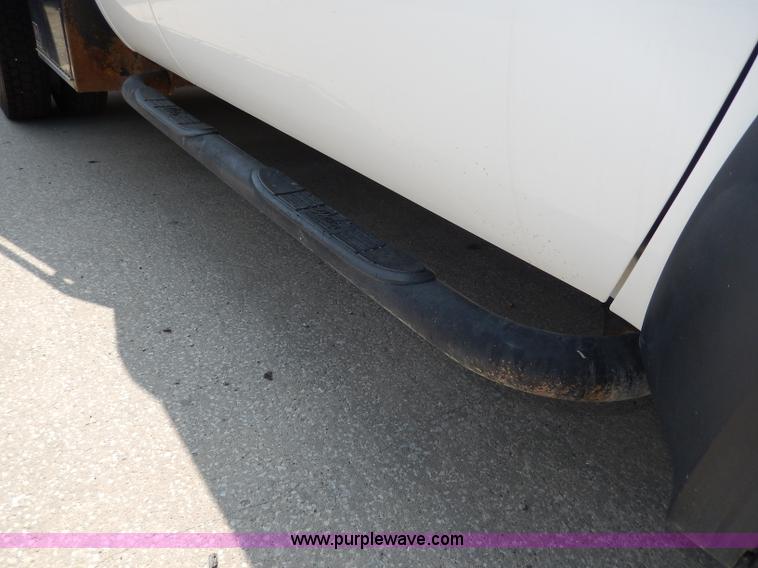 image for item H3034 2008 Ford F450 XLT Super Duty flatbed truck