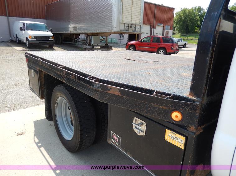 image for item H3034 2008 Ford F450 XLT Super Duty flatbed truck
