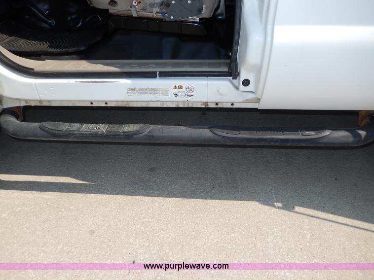 image for item H3034 2008 Ford F450 XLT Super Duty flatbed truck