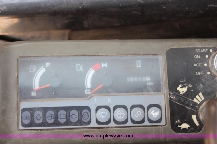 image for item H6729 2003 Case CX225SR excavator