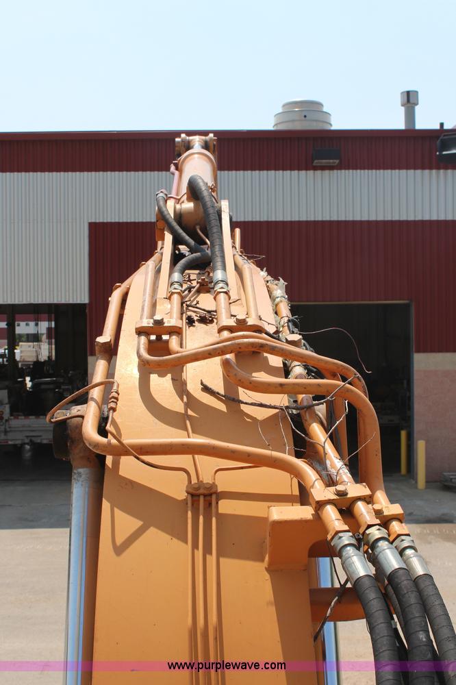image for item H6729 2003 Case CX225SR excavator