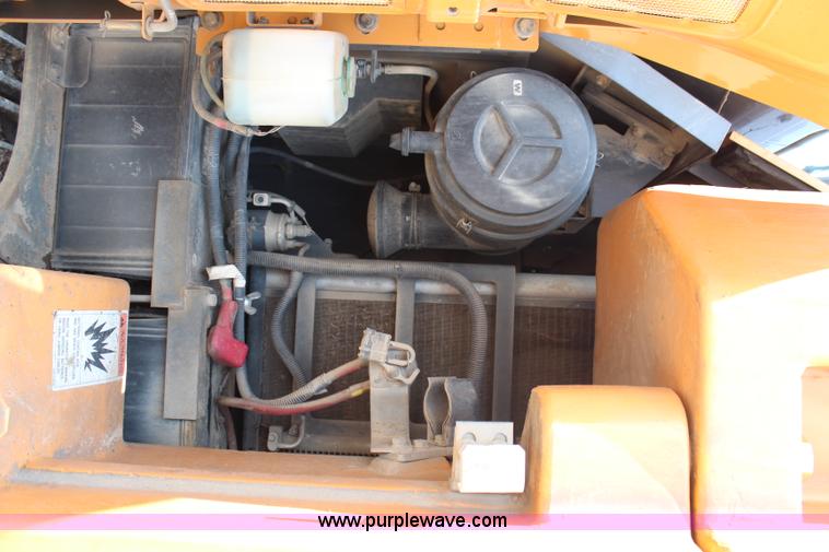 image for item H6729 2003 Case CX225SR excavator