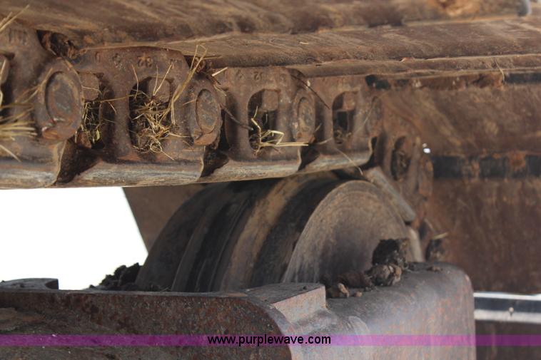 image for item H6729 2003 Case CX225SR excavator