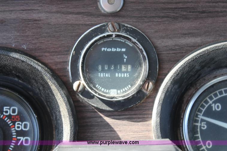 image for item H6732 1975 Ford 900 dump truck