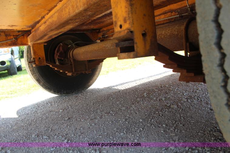 image for item H6733 1989 Brooks Brothers double spool trailer