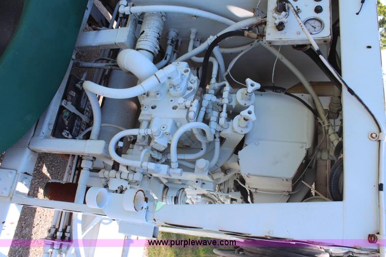 image for item H6734 1994 Schwing concrete pump