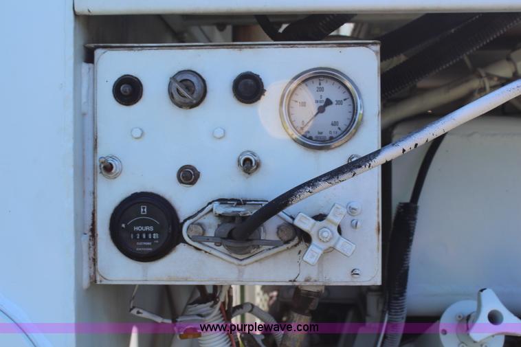 image for item H6734 1994 Schwing concrete pump