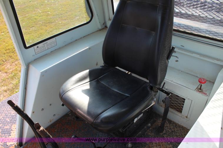 image for item H6744 Telelect digger derrick machine