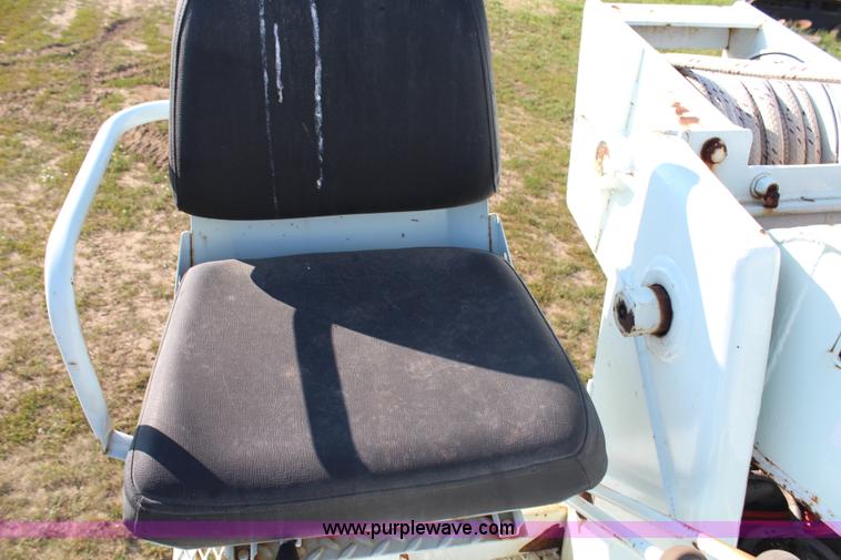 image for item H6744 Telelect digger derrick machine