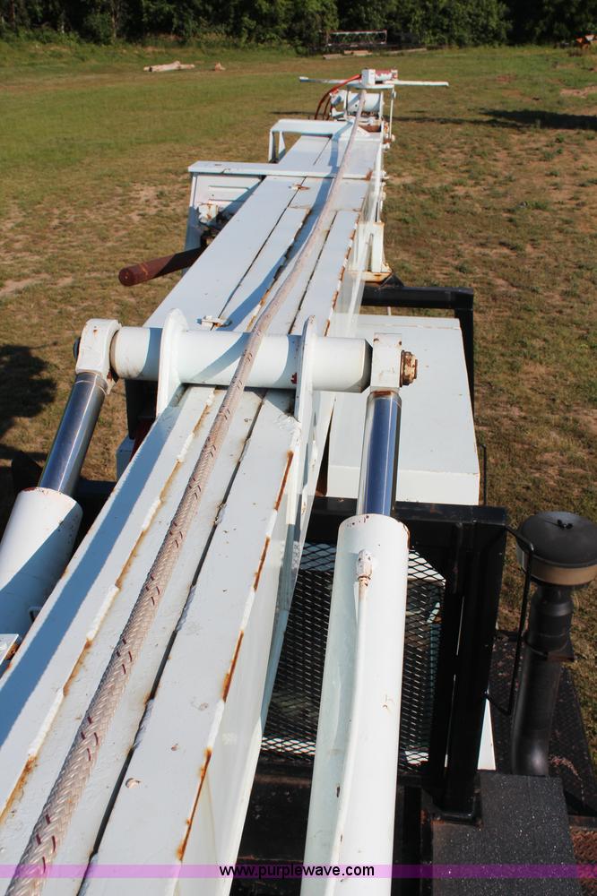 image for item H6744 Telelect digger derrick machine