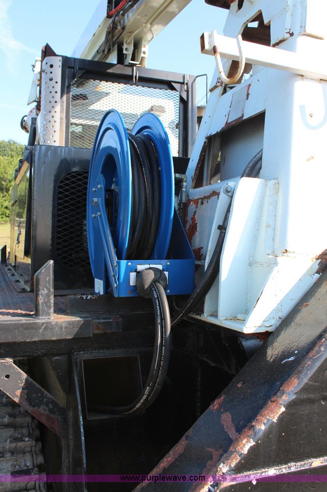 image for item H6744 Telelect digger derrick machine