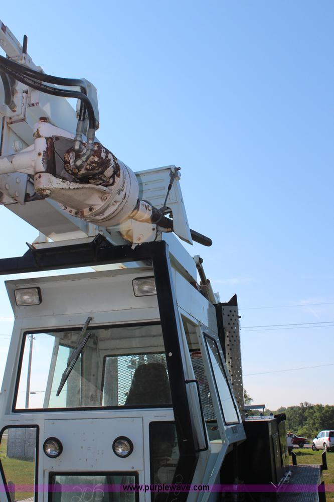 image for item H6744 Telelect digger derrick machine