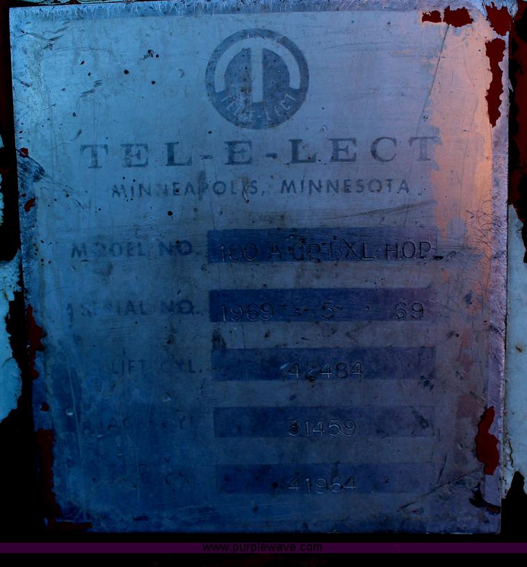 image for item H6744 Telelect digger derrick machine