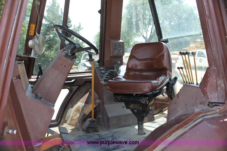 image for item H7394 1992 Case 580 Super K backhoe