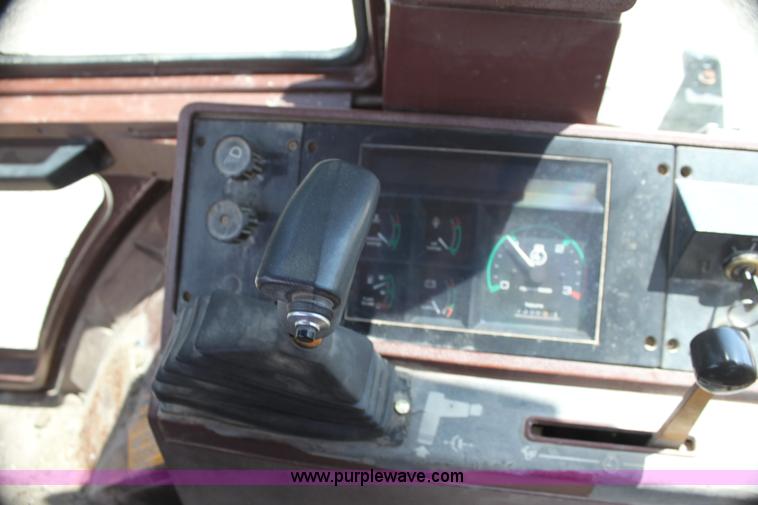 image for item H7394 1992 Case 580 Super K backhoe