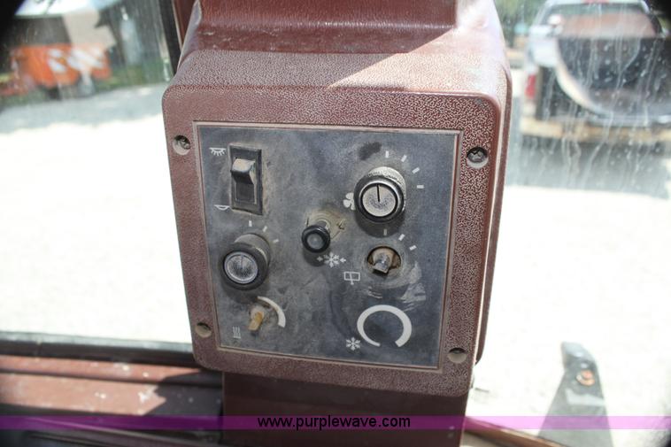 image for item H7394 1992 Case 580 Super K backhoe