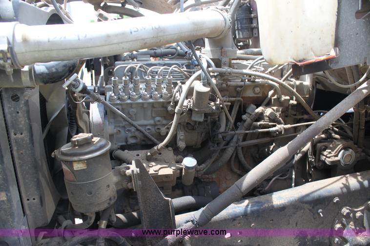 image for item H7449 1995 Ford L8000 dump truck