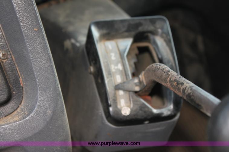 image for item H7450 1994 Ford L8000 dump truck