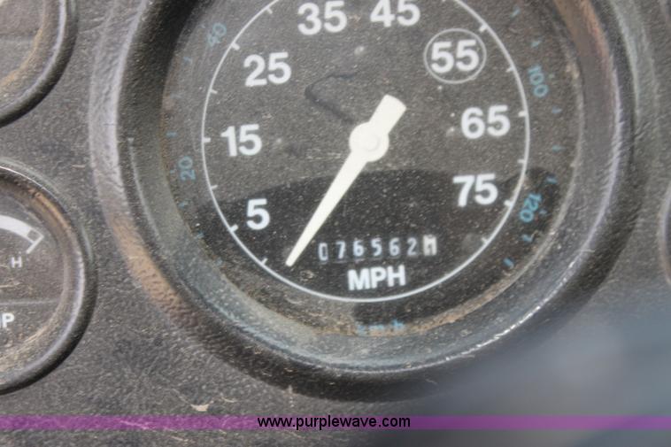 image for item H7450 1994 Ford L8000 dump truck