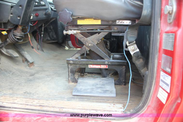 image for item H7450 1994 Ford L8000 dump truck