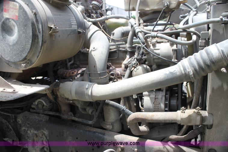 image for item H7450 1994 Ford L8000 dump truck