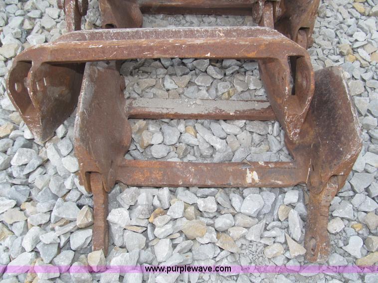 image for item K9728 Grouser steel tracks
