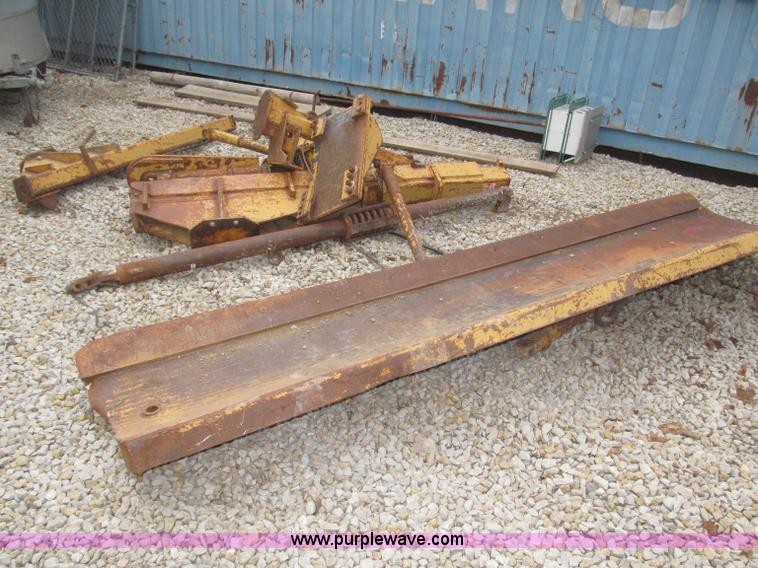 image for item K9742 Balderson 12' snow wing