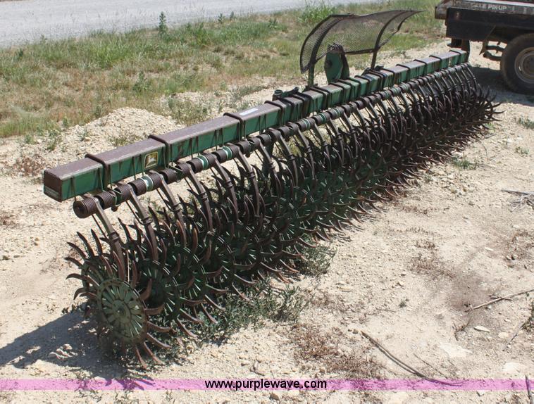 image for item AE9145 John Deere 400 six row rotary hoe