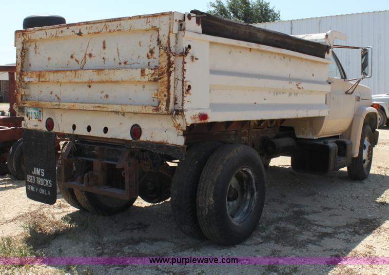 image for item AE9148 1980 Chevrolet C60 dump truck