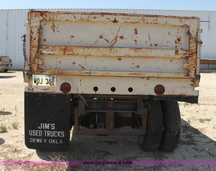 image for item AE9148 1980 Chevrolet C60 dump truck
