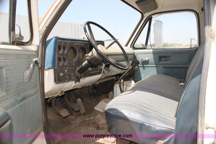 image for item AE9148 1980 Chevrolet C60 dump truck