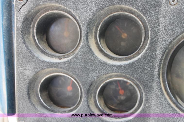 image for item AE9148 1980 Chevrolet C60 dump truck