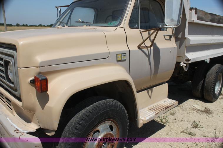 image for item AE9148 1980 Chevrolet C60 dump truck