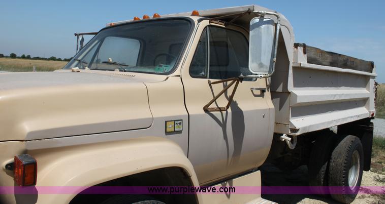 image for item AE9148 1980 Chevrolet C60 dump truck