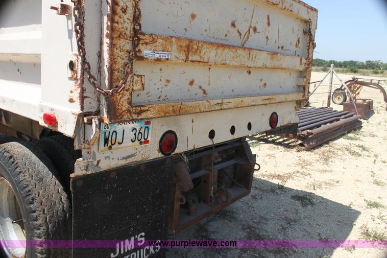 image for item AE9148 1980 Chevrolet C60 dump truck