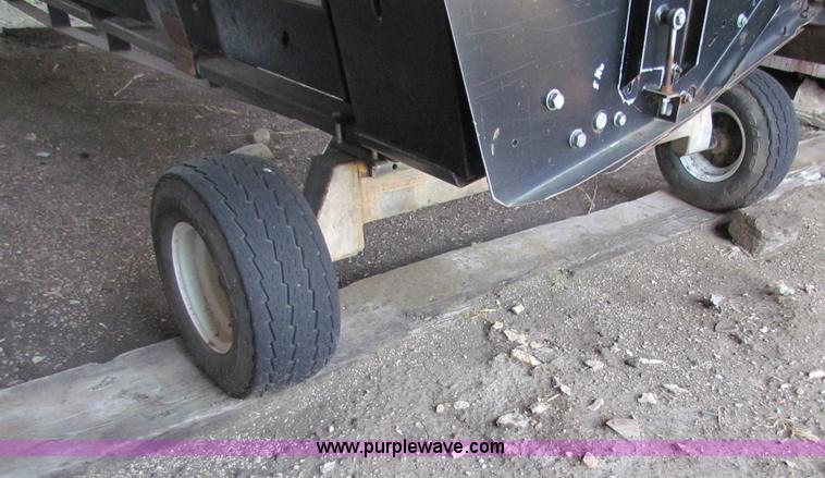 image for item AE9151 2000 Move Master expandable header trailer