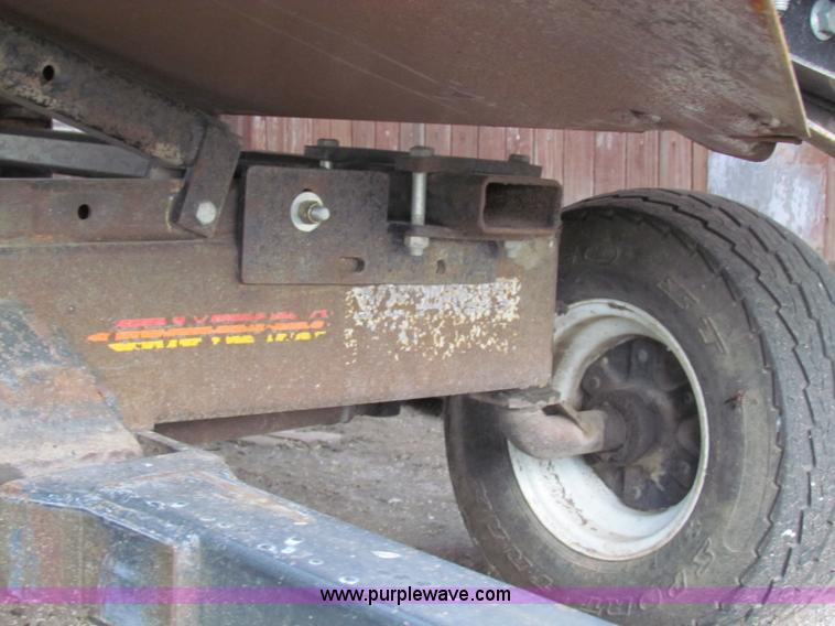 image for item AE9151 2000 Move Master expandable header trailer