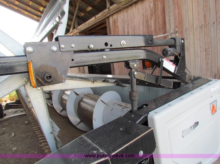 image for item AE9152 1995 AGCO Gleaner 400 rigid head