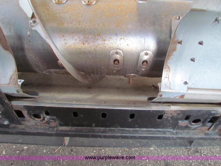 image for item AE9152 1995 AGCO Gleaner 400 rigid head