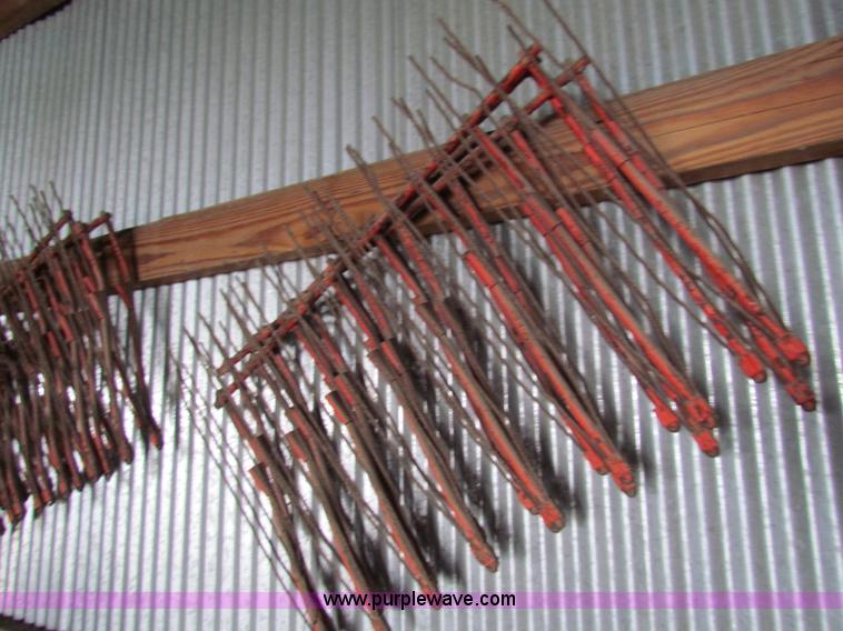 image for item AE9152 1995 AGCO Gleaner 400 rigid head