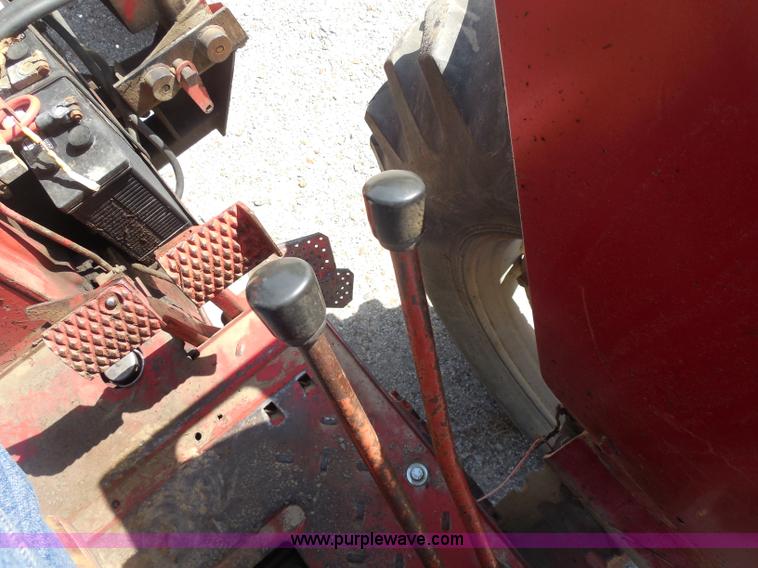 image for item D5978 1964 International F706 tractor