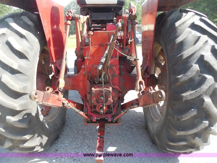 image for item D5978 1964 International F706 tractor