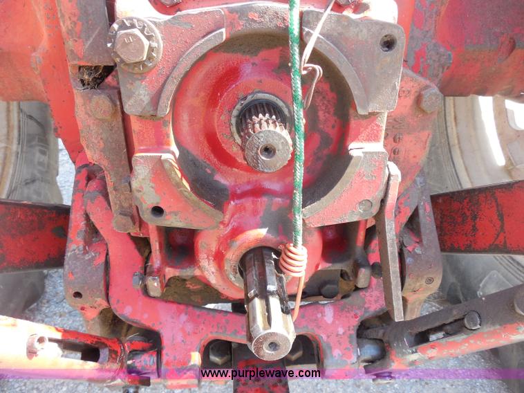 image for item D5978 1964 International F706 tractor