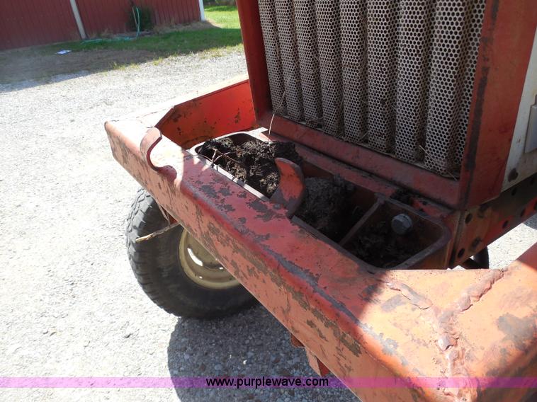 image for item D5978 1964 International F706 tractor